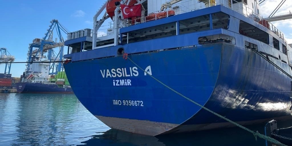 VASSILIS-A gemisi Türk Bayrağı çekti