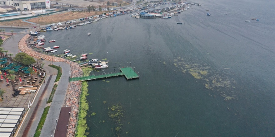 İzmir Körfezi'ne yönelik "İzmir İçin Nefes" projesi tanıtıldı