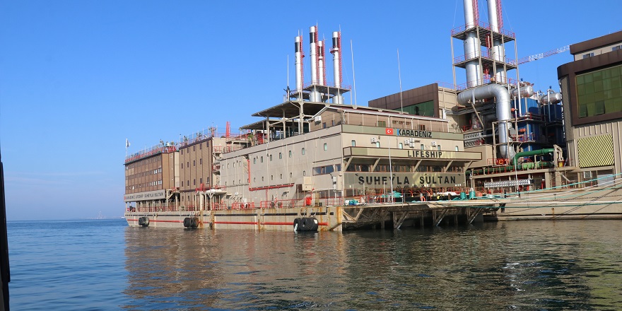 Barınma hizmeti veren gemi Yalova'da bakıma alındı