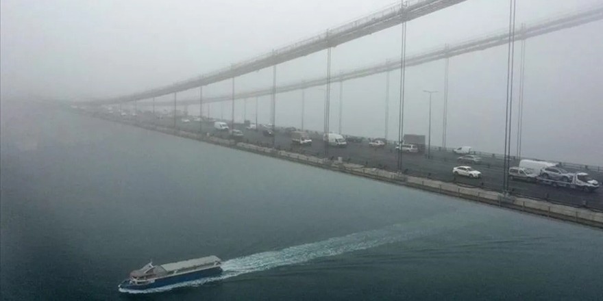 İstanbul Boğazı'nda gemi trafiği çift yönlü kapatıldı