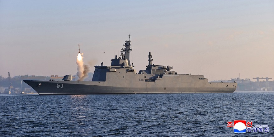 Kuzey Kore, çok amaçlı destroyerinin silah sistemini test etti