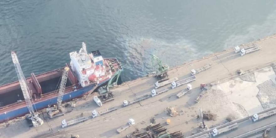 İzmit Körfezi'ni kirleten gemiye 12 milyon 596 bin lira ceza kesildi