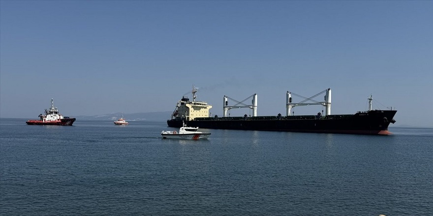 Tekirdağ'da karaya oturan gemide inceleme yapıldı