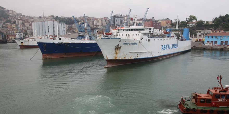 Trabzon-Soçi feribot seferleri ertelendi