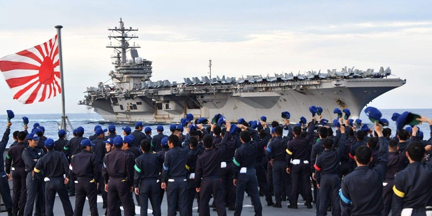 Japonya'da donanma subayları cezaya çaptırıldı