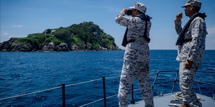 Malezya'da batan teknedeki Türk vatandaşını arama çalışmaları sürüyor