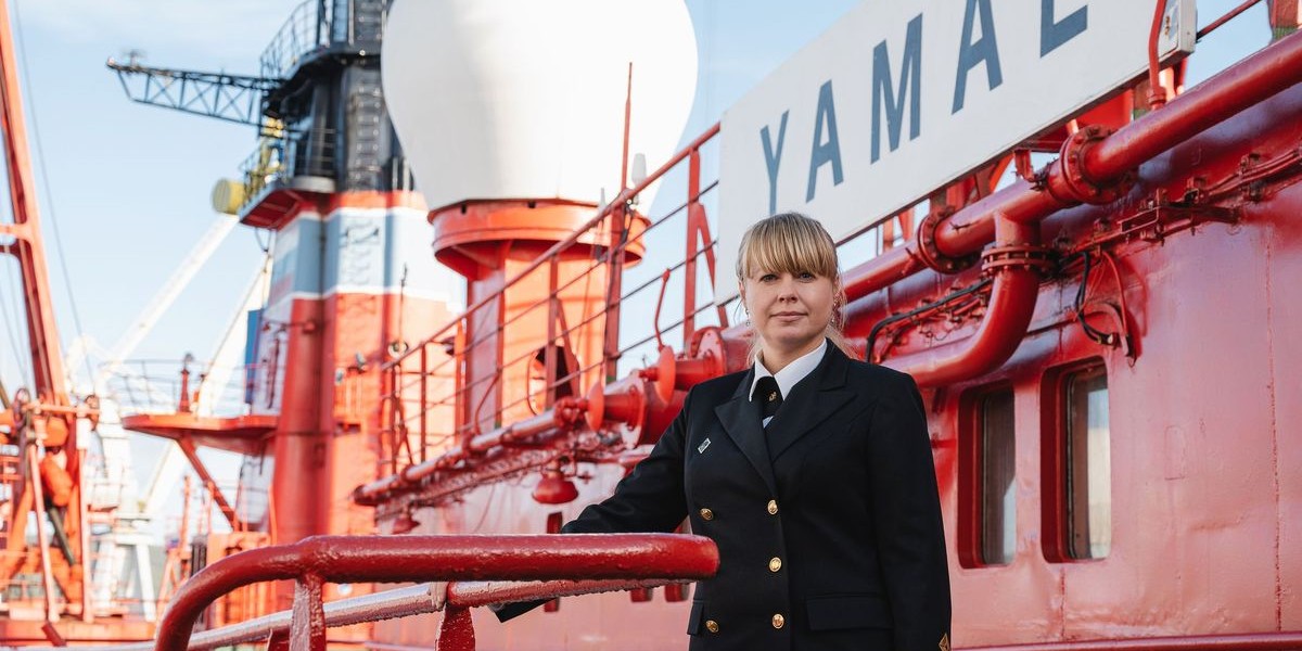 Marina Starovoitova, nükleer buzkıran gemisinin ilk kadın kaptanı oldu