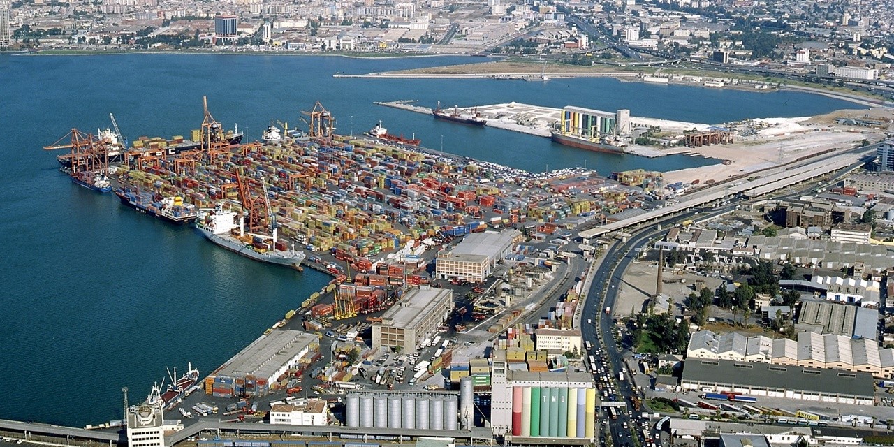 Uraloğlu, Alsancak Limanı için yerli şirketlerle görüşüldüğünü açıkladı