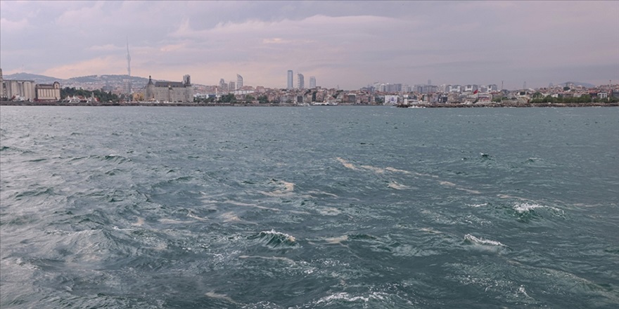Marmara Denizi'ndeki kirlilik İHA'larla denetlenecek