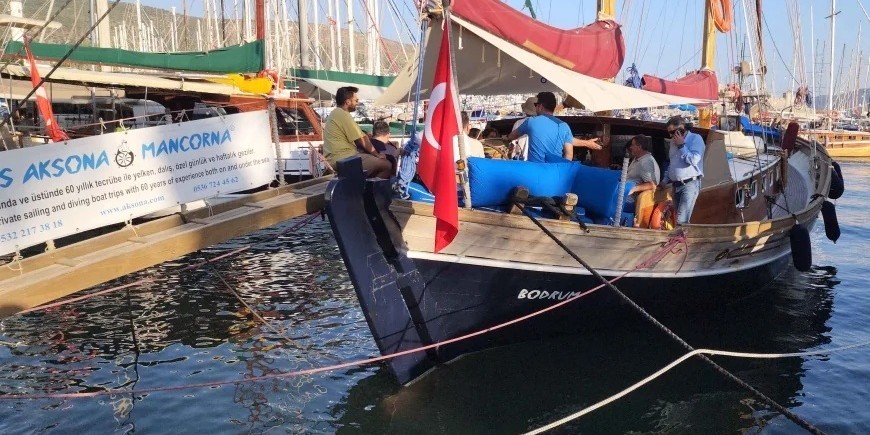 Sünger avcısı "Aksona Mehmet" bin millik sünger dalışına çıktı