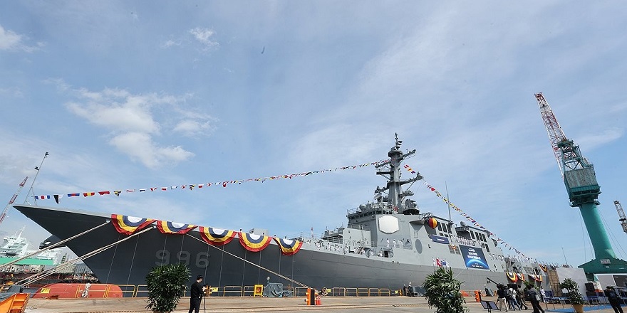 Güney Kore, 8 bin 200 tonluk Aegis destroyerini denize indirdi