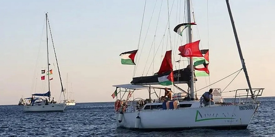 Sumud Filosu'nda su alan teknenin yolcuları Türkiye tarafından tahliye edildi