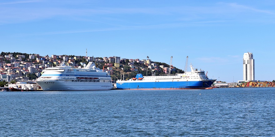 Samsun'a 2025 sezonunda kruvaziyerle 20 bin 887 turist geldi