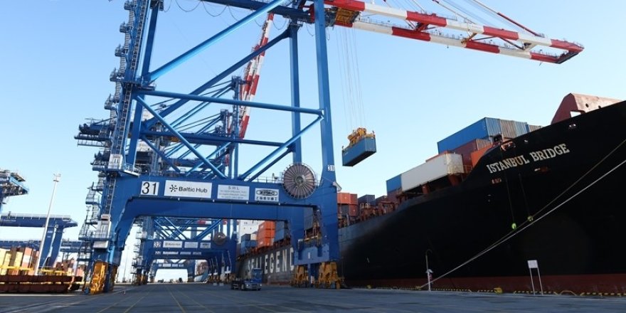 "Arktik İpek Yolu" rotasında sefer yapan ilk gemi Gdansk Limanı'na ulaştı