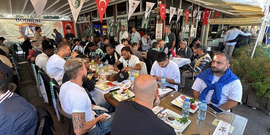 Bodrumlu denizcilerden Bodrum FK'ya destek