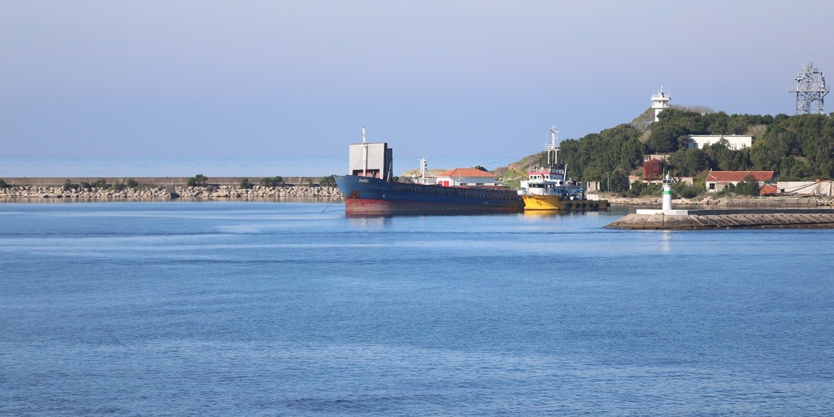 Karaya oturan gemi kurtarıldı