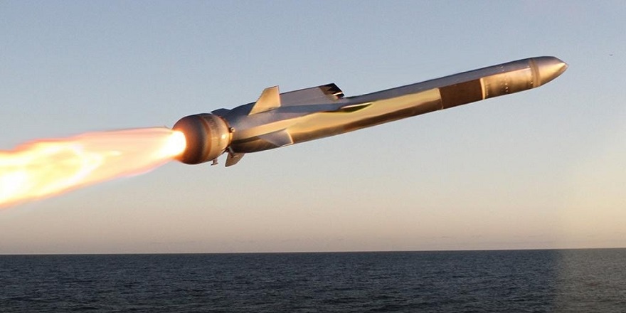 Pakistan yerli üretim gemisavar balistik füzeyi test etti