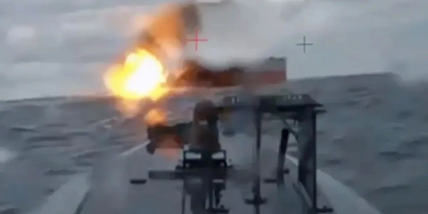 Karadeniz'de petrol tankerine saldırı