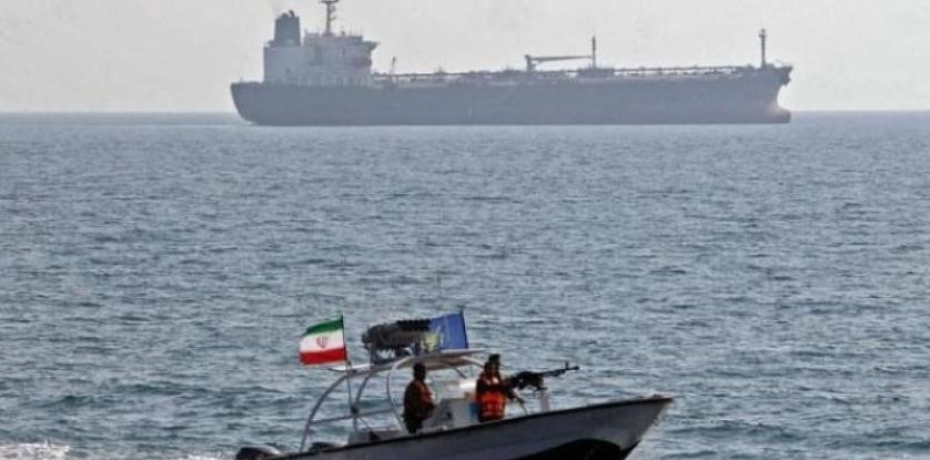 Basra Körfezi'nde "kaçak akaryakıt taşıyan" gemiye operasyon düzenlendi