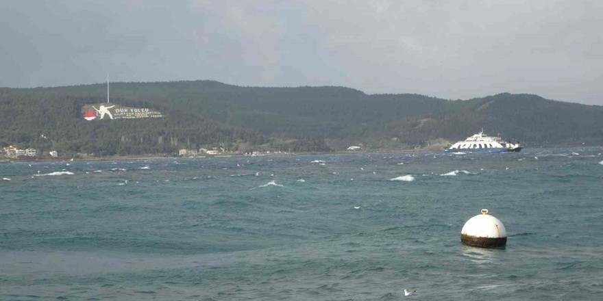Çanakkale Boğazı gemi geçişlerine kapatıldı
