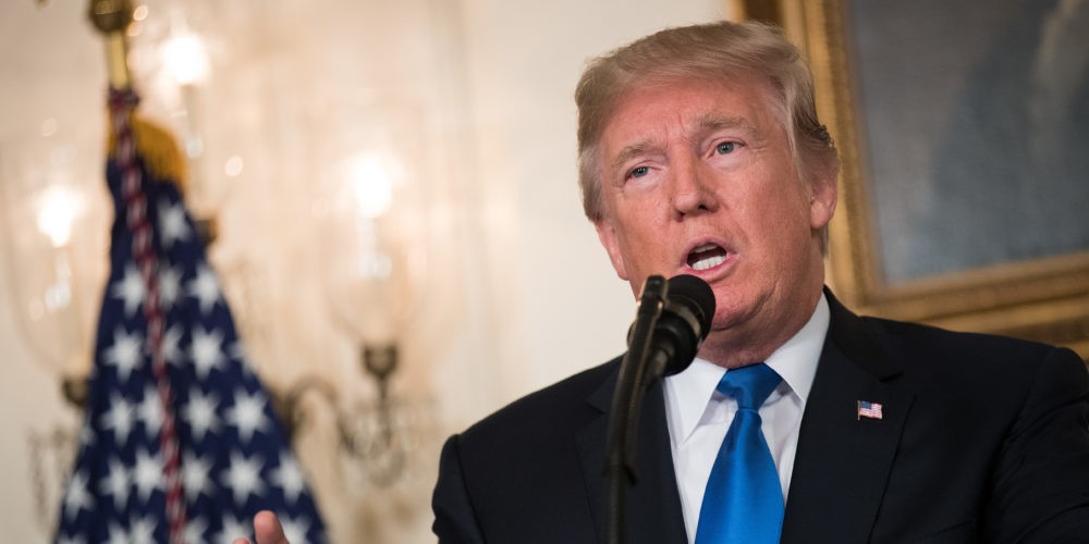 Trump: "Venezuela Başkanı Maduro ile eşi şu anda bir gemide bulunuyorlar