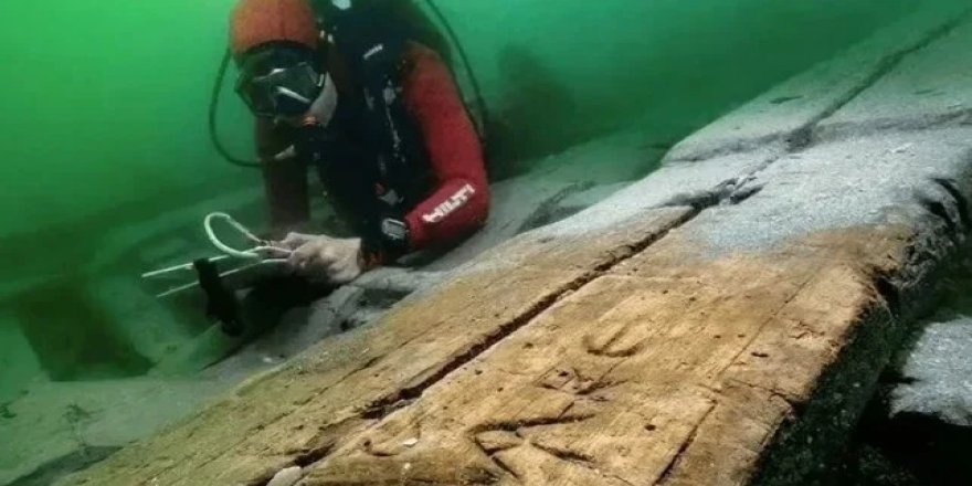 İskenderiye Limanı’nda Antik “Parti Teknesi” Bulundu