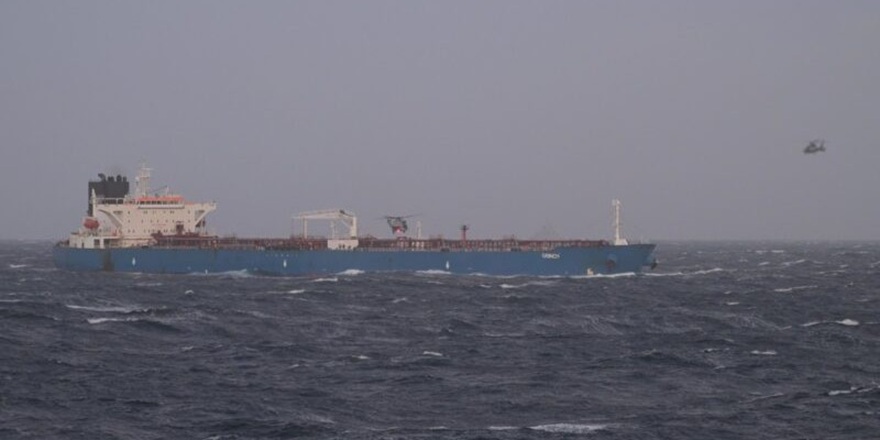 Fransa, sahte bayrak taşıdığı şüphesiyle bir gemiyi denetledi