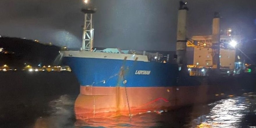 Sürüklenen kuru yük gemisi Büyükdere Demir Sahası'na demirletildi