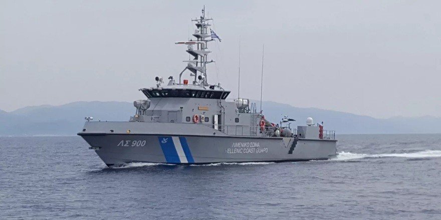 Sahil güvenlik gemisi ile çatışan bottaki 14 kişi öldü