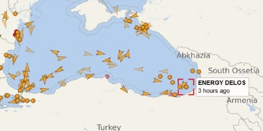 Karadeniz’de Tankerler Güvenlik Amacıyla Türk Kıyılarına Yakın Seyrediyor