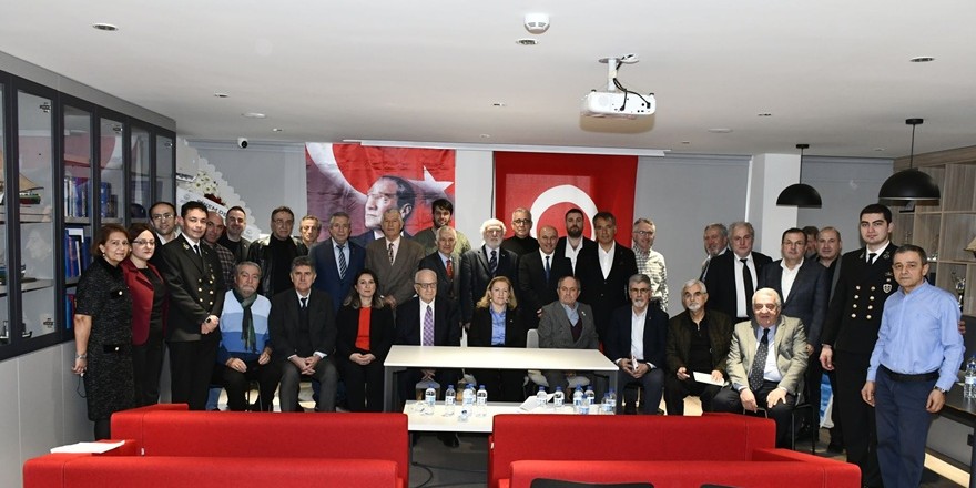 DEFAV Genel Kurulu Yoğun Katılımla Gerçekleştirildi