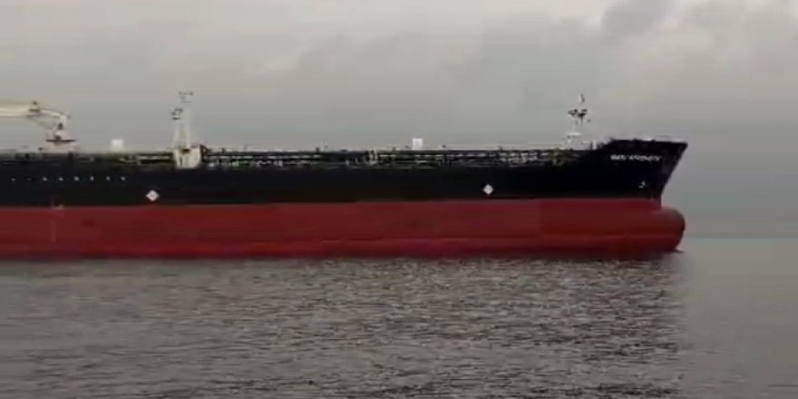 Yalova'da denizi kirleten gemiye ceza kesildi