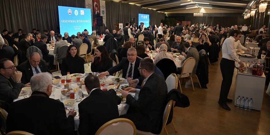 Denizcilik Camiası İftar Sofrasında Buluştu