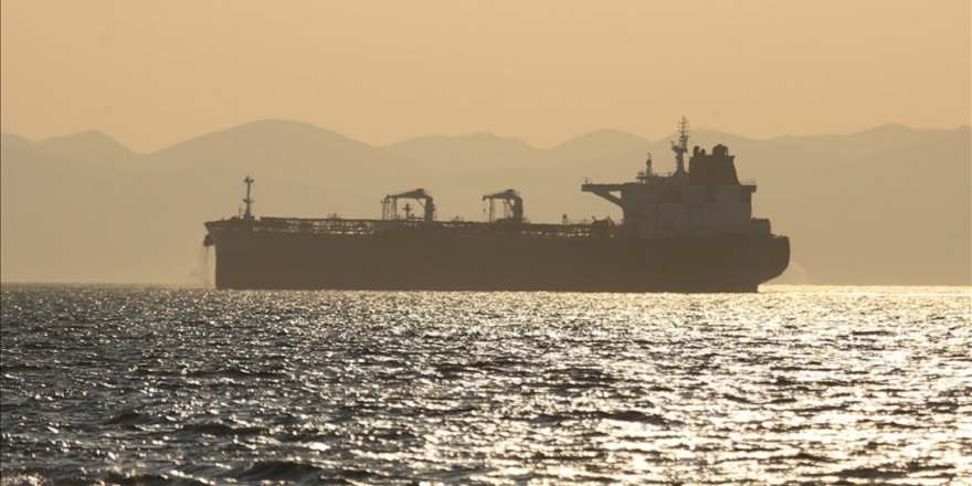 Dünyadaki Petrol Talebinin Yüzde 70'i Stratejik Boğazlardan Taşınıyor