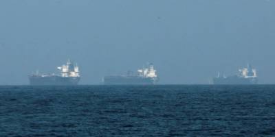 350 Tanker Geçiş İçin İran'dan İzin Bekliyor