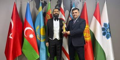 Dünyaca Ünlü Yazar Akif Manaf’a Küresel Bilinç ve Barış Ödülü Verildi