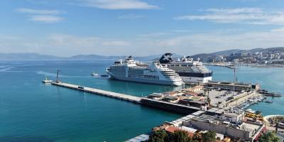 Ege Port Limanı'na İki Kruvaziyer Gemi Yanaştı