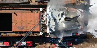 Bakıma alınan yük gemisinde çıkan yangın söndürüldü