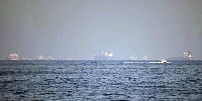 İran Bağlantılı Tankerler, ABD Ablukasını Aştı