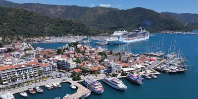 "MSC Divina" Kruvaziyeri Marmaris'e Geldi