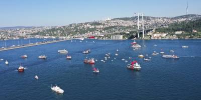 İstanbul Boğazı'nda 253 Gemilik Deniz Korteji