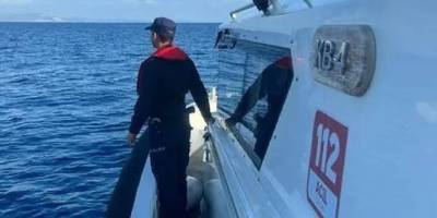 Samsun'da Ticari Gemide Yaralanan 2 Kişiye Denizden Tahliye