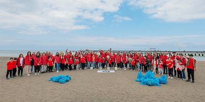 Cumhuriyet'in 100. yıl anısına Samsun kıyıları temizlendi