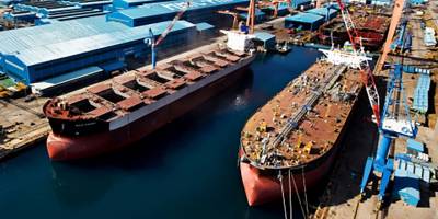 Tersanedeki ihtiyaç fazlası ekipmanlar satışa çıkarıldı