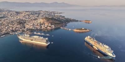 Kuşadası'na 2 Kruvaziyerle 8 bin 200 Turist Geldi