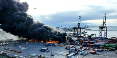 İskenderun Limanı'ndaki yangının havadan müdahaleyle söndürüldü
