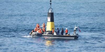 Çin, Güney Çin Denizi'ne şamandıra yerleştirdi