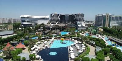 Marmaris'e "MSC Divina" Kruvaziyeriyle 3 Bin 705 Turist Geldi
