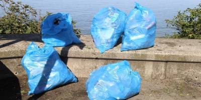 Arhavi'de denizde çöp toplama yarışması düzenlendi