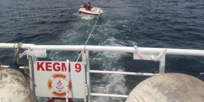 Çanakkale Boğazı'nda arızalanan tekne kurtarıldı